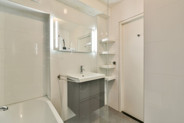 Medium property photo - Van Boshuizenstraat 491, 1082 AS Amsterdam